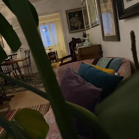 Retrohenkinen Taiteilijakoti - Kaleva 坦佩雷