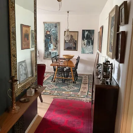 公寓 Retrohenkinen Taiteilijakoti - Kaleva 坦佩雷